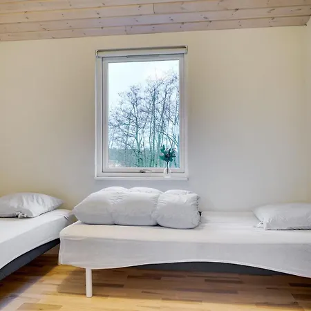 Ricus - 1-8km From The Sea By Interhome *