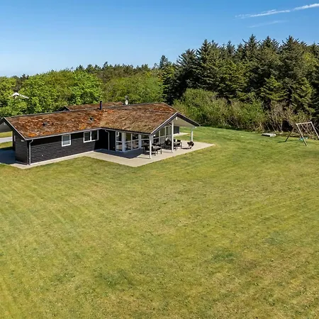 度假居 Ricus - 1-8km From The Sea By Interhome *